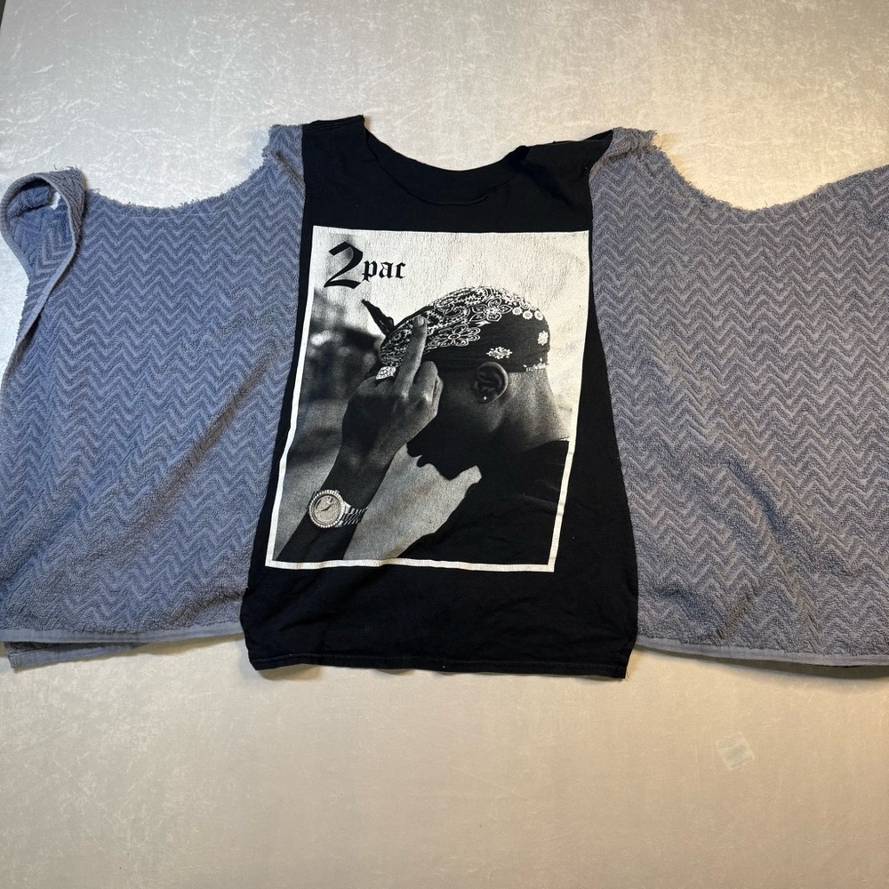 The Morgan factory Tupac poncho
